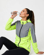 Women's Windproof High-Visibility Jacket - Lime Green